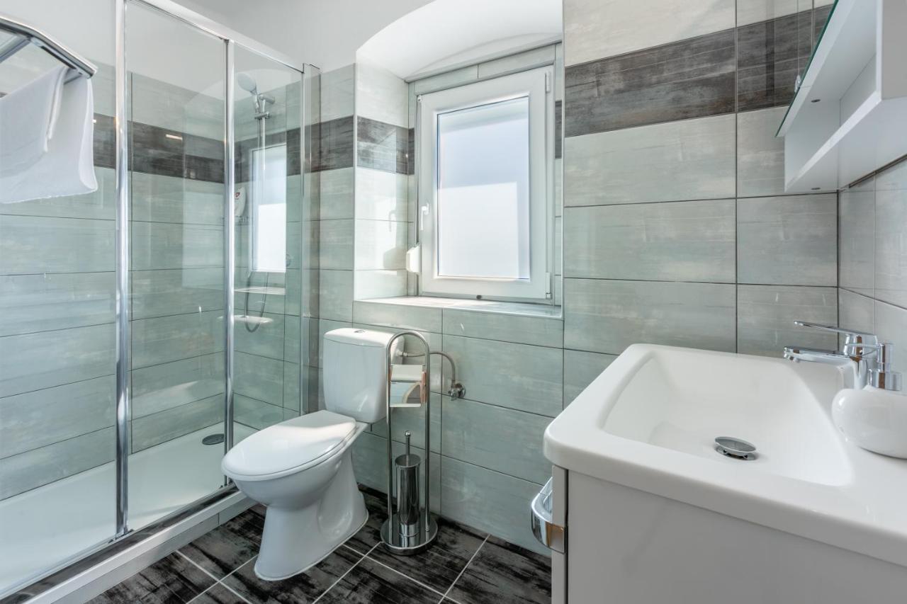 Holiday House Julija Брибир Экстерьер фото