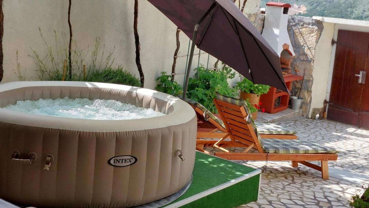 Holiday House Julija Брибир Экстерьер фото
